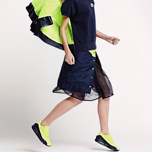 nike windbreaker skirt